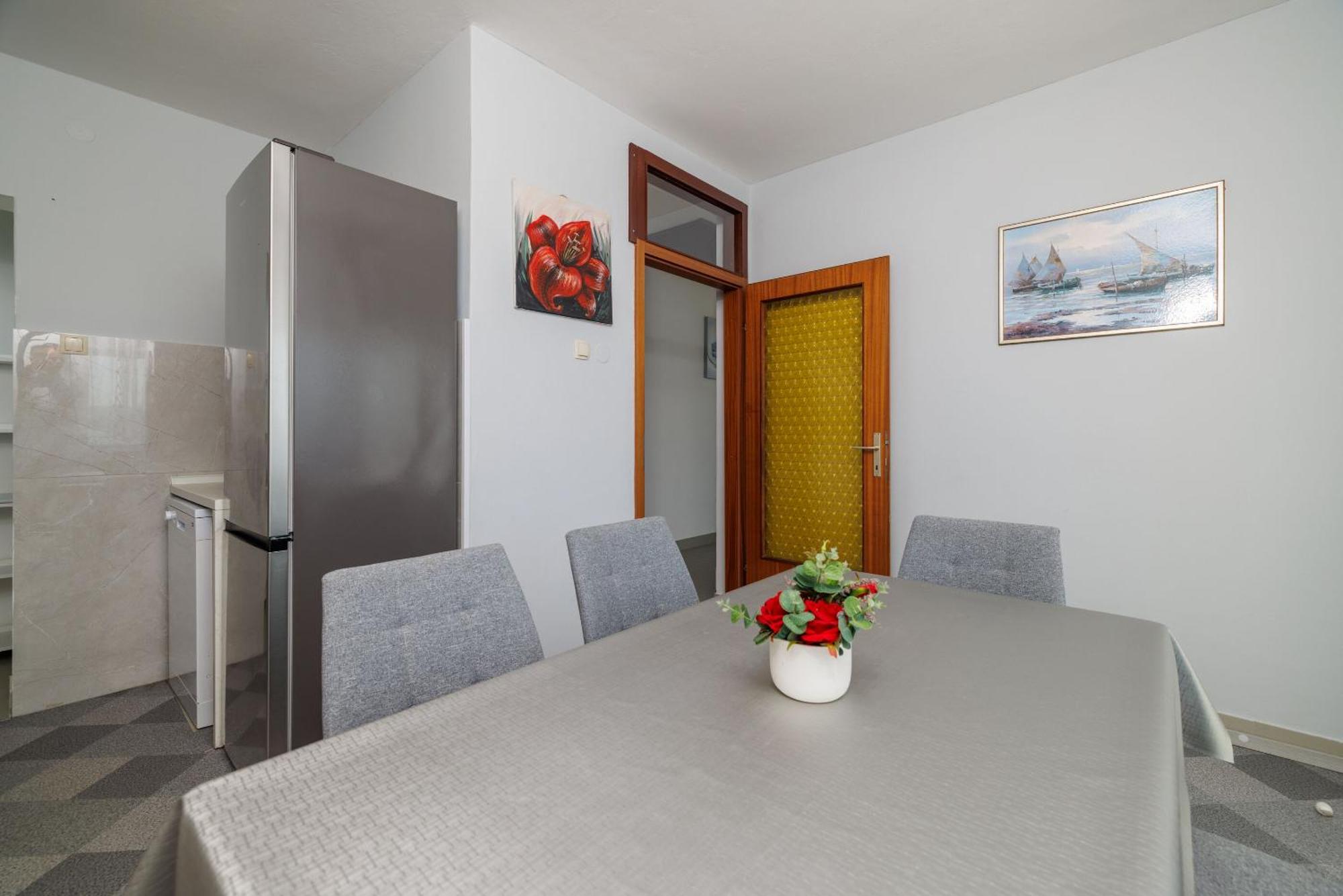 Apartments Melita Dramalj Exterior photo