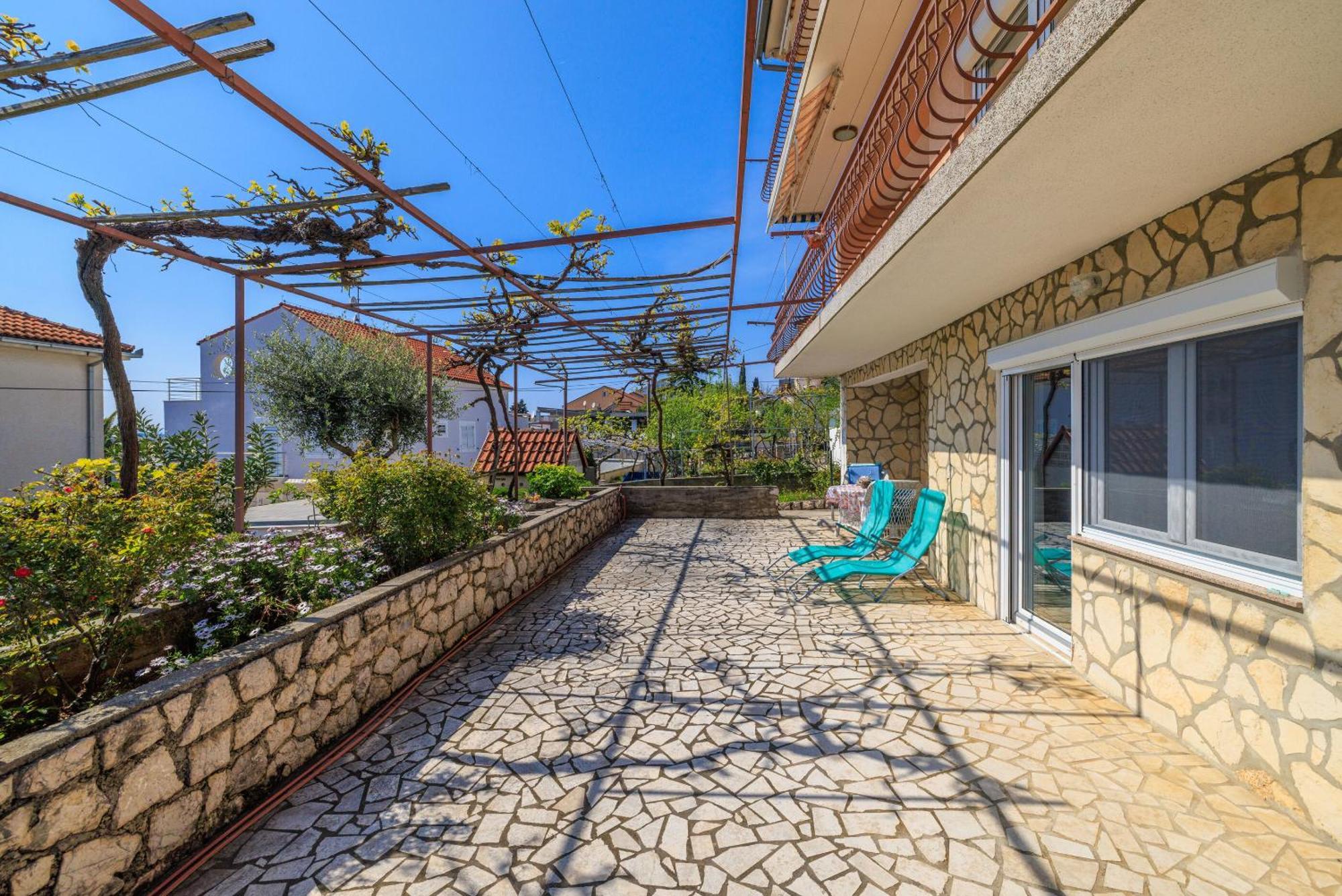 Apartments Melita Dramalj Exterior photo