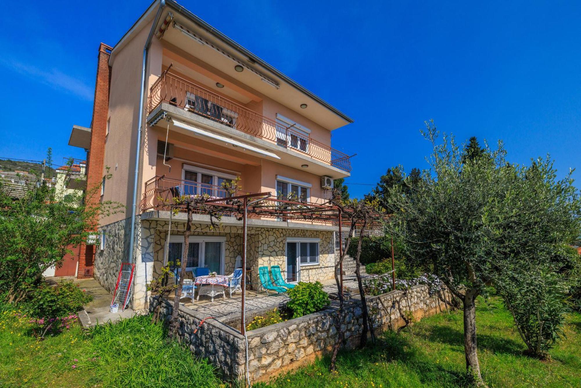 Apartments Melita Dramalj Exterior photo